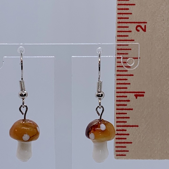 🖤Pick Any 3 for $12🖤 Glass Small Mushroom Beaded Dangle Earrings - Picture 2 of 5